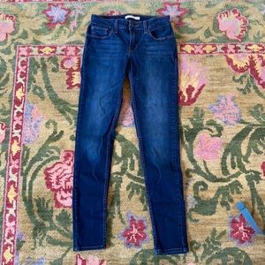 Levi 535 Super Skinny size 27